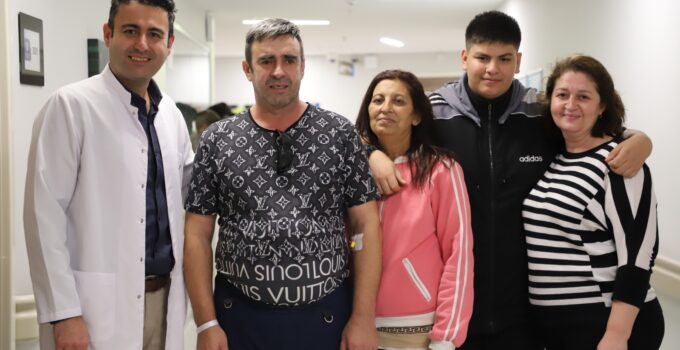 10 Sene Sonra Eşini ve Çocuğunu Gördü