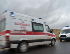 Polisten Kaçarken Kaza Yaptılar