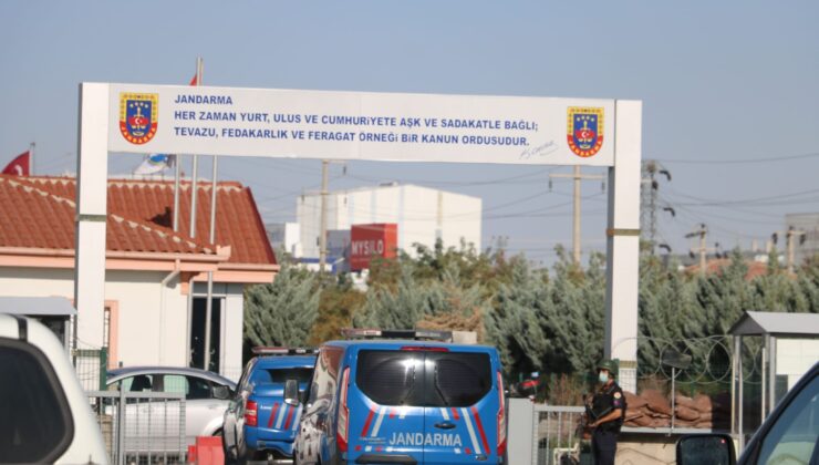 Petrol İstasyonunda Hırsızlık 2 Kişi Yakalandı