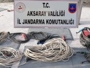 Hırsızlar Jandarmadan Kaçamadı