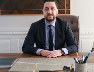 Müteahhitler Değil Fırsatçılar Denetlensin