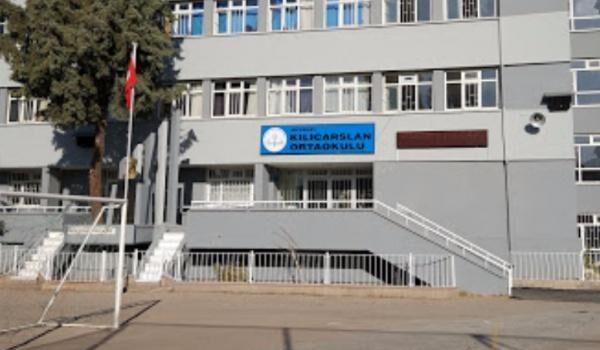 Aksaray’da Ortaokulda Şiddet Var Müdürlük Sessiz