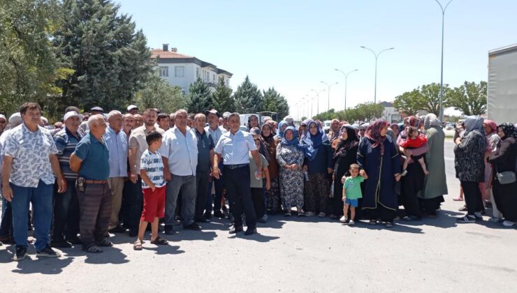 Vatandaşlar AKP’li Dinçer’e Kazan Kaldırdı Hizmet Yoksa Oy da Yok