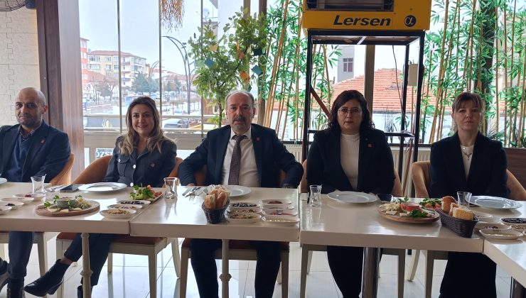 Hiçbir Gazetecinin Yaptığı Haberlerden Tutuklanmadığı Günlerde Buluşmak Dileğiyle